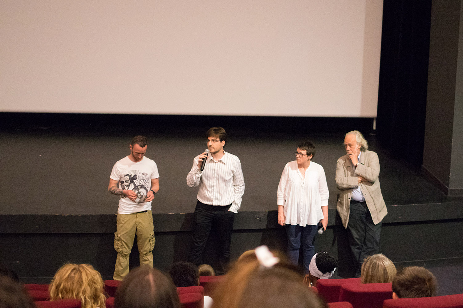 Au Jour le Jour — Synopsis